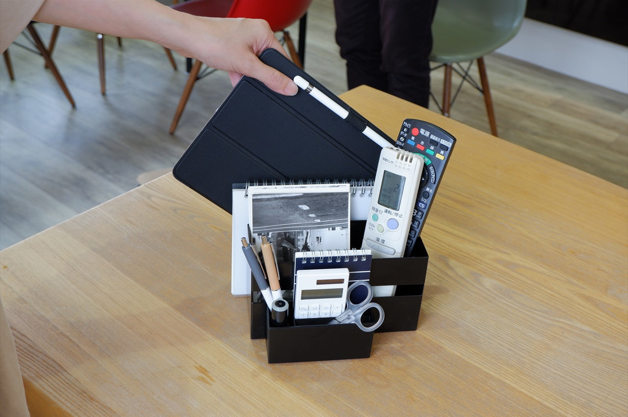 COLLEND　コレンド Remote Control & Tablet Holder With Pocket リモコン＆タブレットホルダー（ポケット付）　リモコンホルダー　タブレットホルダー
